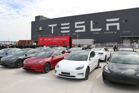Tesla vừa giảm giá, người dùng Trung Quốc lập tức hủy đơn hàng với các hãng xe điện nội địa