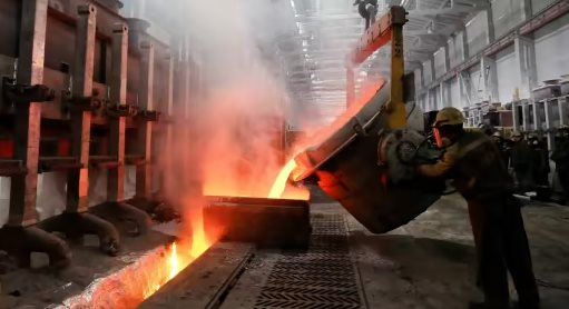 Nhà sản xuất nhôm lớn nhất châu Á rơi vào cảnh vỡ nợ, thị trường nhôm như 'ngồi trên đống lửa'