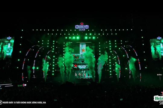 Sẵn sàng cùng Heineken Silver bùng nổ tại KOSMIK Live Concert