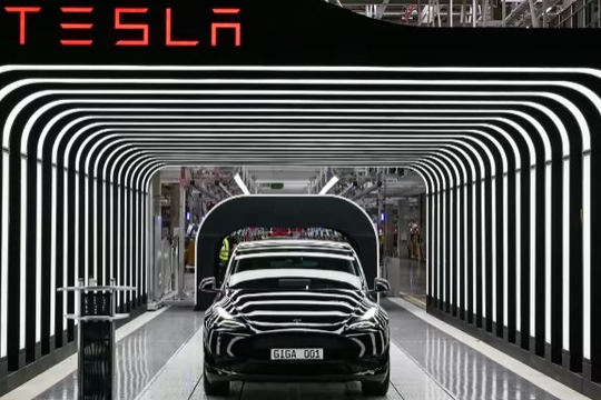 Lợi nhuận mỗi chiếc xe Tesla gấp 8 lầnToyota, Elon Musk đã vận hành hãng xe của mình như thế nào để vượt mặt ông lớn? 