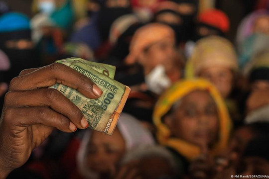 Từ "phép màu kinh tế" thành quốc gia cần IMF hỗ trợ: Điều gì đã xảy ra với Bangladesh?