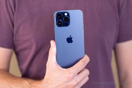 Vì đâu iPhone 14 Pro Max sắp tăng giá mạnh tại Việt Nam?