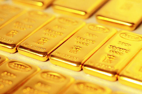 Thị trường vàng tuần qua: Giá vàng thế giới ‘quay đầu’ sau khi lập đỉnh, đối diện với nguy cơ giảm sâu
