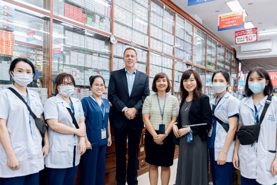 Nhiều triển vọng hợp tác giữa Merck Healthcare và FPT Long Châu
