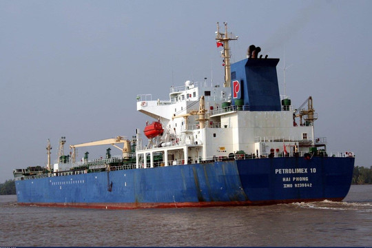 Một công ty vận tải biển vừa bán tàu với giá 238 tỷ đồng, gần bằng một nửa vốn hóa trên sàn chứng khoán