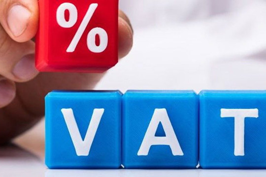 Chuyên gia đề xuất gia hạn gói hỗ trợ giảm 2% thuế giá trị gia tăng