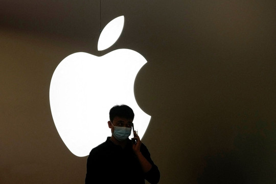 'Tuần trăng mật' của Apple và Trung Quốc gặp thử thách lớn, thời cơ của Việt Nam đang đến?