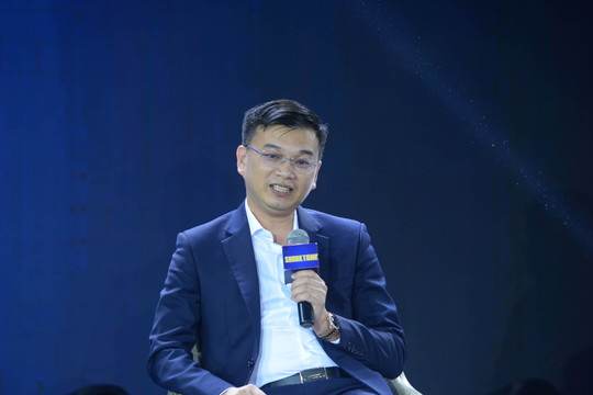 Startup Việt chinh phục xứ người: Shark Hùng Anh khuyên "đánh" thẳng thị trường Âu Mỹ, GS Hà Tôn Vinh nói Viettel "Lào tiến" vẫn thành công