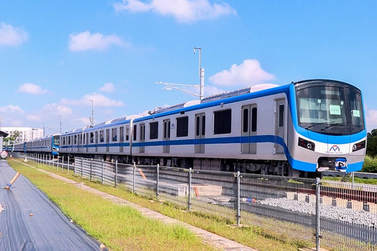 TP.HCM chạy thử metro số 1 đoạn trên cao ngày 21/12