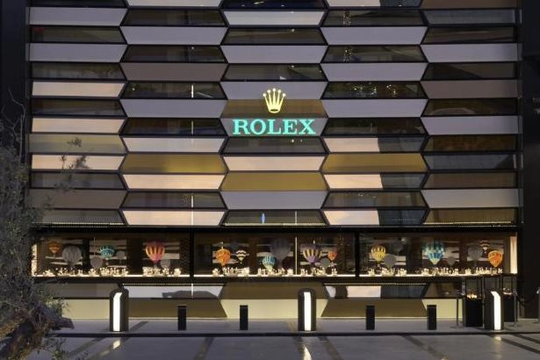 Lý do khiến thành viên Hoàng gia Dubai vẫn phải 'xếp hàng' để mua đồng hồ Rolex