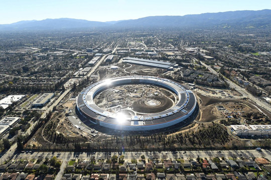 CNN: Năm 2022 kéo Thung lũng Silicon 'chạm đất'