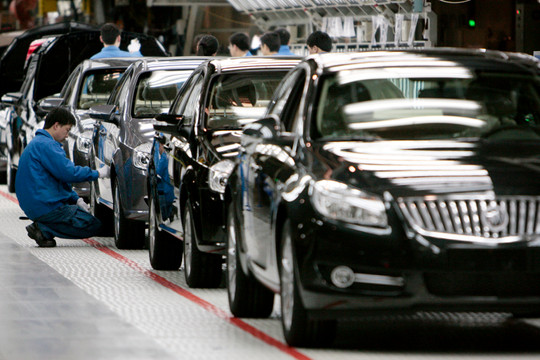 General Motors lấy lại ‘ngôi vương’ trong ngành xe hơi tại Mỹ từ tay Toyota