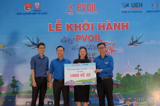 PVOIL triển khai chương trình về quê đón Tết cho 1.000 sinh viên