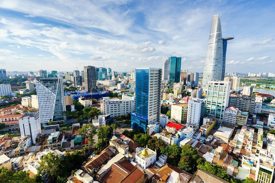 GDP bình quân Việt Nam từng bị Lào bỏ xa 30 bậc trên thế giới, hiện cao hơn bao nhiêu bậc?