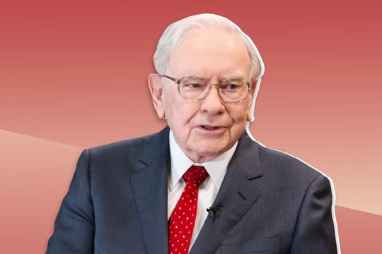 Làm từ sáng đến tối nhưng vẫn rỗng túi, tỷ phú Warren Buffett chỉ ra bẫy nghèo nhiều người vướng phải: Chỉ ai nhận ra sớm mới nhanh thành công