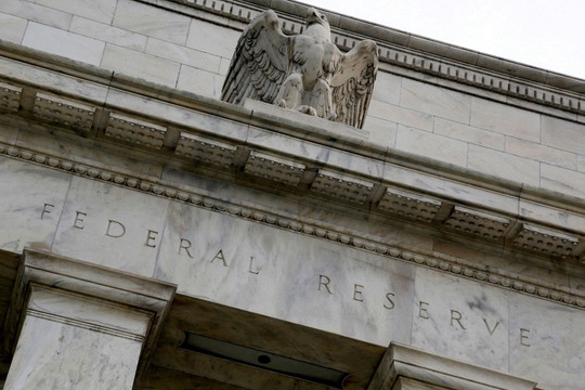 Các chuyên gia kinh tế: Mỹ sắp rơi vào suy thoái và Fed sẽ hạ lãi suất trong năm 2023 