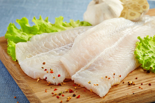 Một loại cá nổi tiếng của Việt Nam đang trở thành lựa chọn thay thế hoàn hảo cho cá minh thái Nga, giá xuất khẩu có thể tăng tới 20-55%