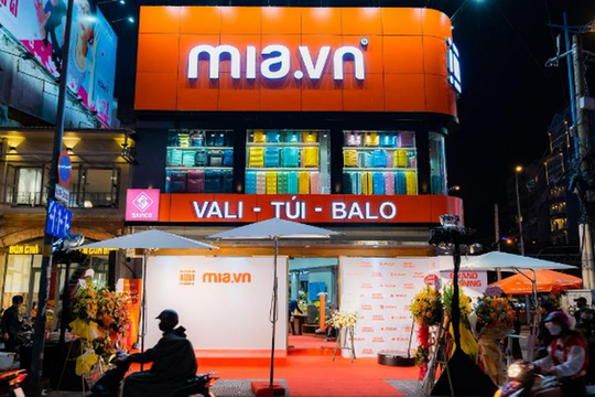 Ai đứng sau MIA - thương hiệu vali chi 700 triệu đồng/tháng thuê mặt bằng đắt bậc nhất Việt Nam, mời các Hoa hậu làm đại sứ?