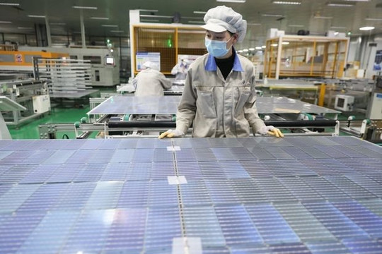 Trung Quốc ra đòn, tham vọng năng lượng mặt trời của Mỹ gặp "hòn đá tảng"