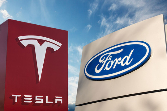 Thị trường xe điện khốc liệt hơn bao giờ hết: Tesla, Ford đang tham gia vào đường đua giảm giá, sẵn sàng hy sinh lợi nhuận để dìm đối thủ