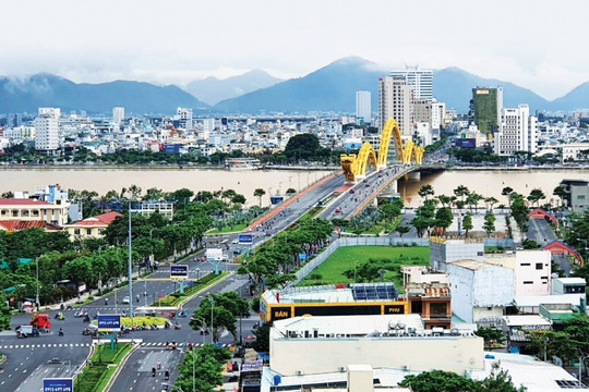 Nghịch lý thị trường bất động sản Đà Nẵng: Đất nền cắt lỗ sâu, giá căn hộ tăng vọt 145 triệu đồng/m2