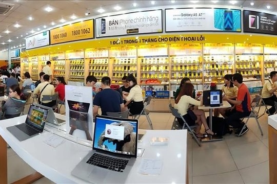 Tại sao mua hàng của Apple, Samsung, Panasonic, LG,... Thế giới di động lại phải cho các ông lớn này "nợ" tới hàng nghìn tỷ đồng?