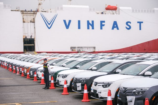 Xây nhà máy tại Mỹ, xe điện VinFast có được hưởng ưu đãi thuế tương tự Tesla?