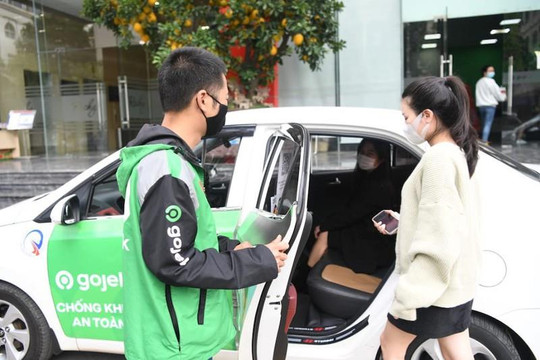 Cuộc chiến taxi công nghệ tại sân bay thêm nhộn nhịp: Gojek chính thức triển khai GoCar tại Tân Sơn Nhất