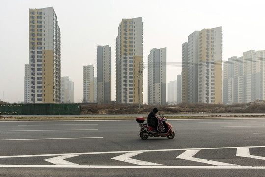 Giữa 'bão suy thoái' bất động sản, nhà cũ bất ngờ đắt hàng ở Trung Quốc 