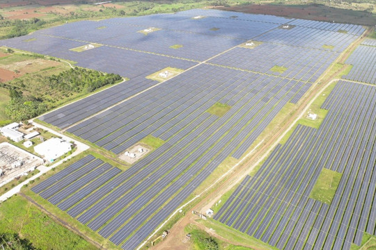 Thêm 2 dự án điện mặt trời 100 MWP được mua lại bởi tập đoàn điện lực Singapore, các dự án năng lượng tái tạo tại Việt Nam lần lượt về tay nước ngoài