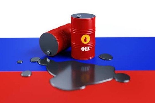 Thêm 1 khách sộp đam mê dầu giá rẻ của Nga, nỗ lực mua với giá 50 USD/thùng