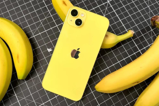 iPhone 14 màu vàng vừa lên kệ đã nhanh chóng sập giá, chỉ còn hơn 20 triệu đồng 