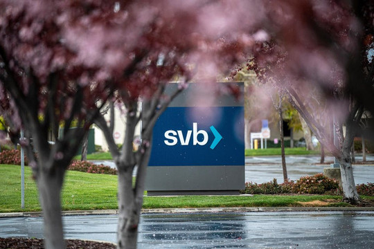 Cổ phiếu ngân hàng này đã tăng hơn 50% sau khi mua hơn 70 tỷ USD tài sản của SVB