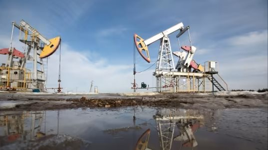 Mạnh tay rao bán dầu giá rẻ, Nga tìm được thêm 2 vị khách hàng châu Á tham gia “giải cứu” dầu
