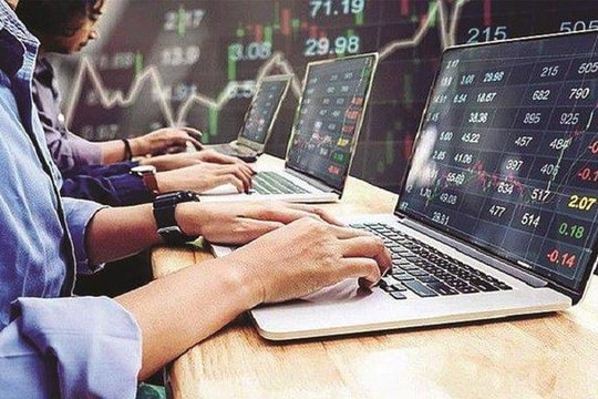 Phiên 4/4: Tự doanh CTCK tiếp tục mua ròng, một mã ngân hàng được "gom" mạnh 8 phiên liên tiếp