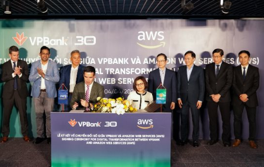 VPBank hợp tác cùng Amazon Web Services nâng tầm công nghệ và trải nghiệm khách hàng