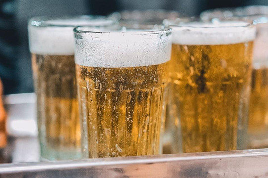 Một doanh nghiệp bia địa phương kín tiếng có EPS gần 41.000 đồng, dự kiến chia cổ tức 2022 bằng tiền tỷ lệ 150%