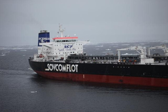 Xuất khẩu dầu thô hơn 3 triệu thùng/ngày, doanh thu tăng thêm cả tỷ USD, nhiều người nghi ngờ Nga 'nói một đằng làm một nẻo'