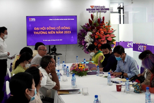 ĐHCĐ Chứng khoán Tiên Phong (TPS): Kế hoạch lãi tăng gần 36%, tăng vốn lên 4.000 tỷ đồng, phát hành thêm 2.000 tỷ đồng trái phiếu