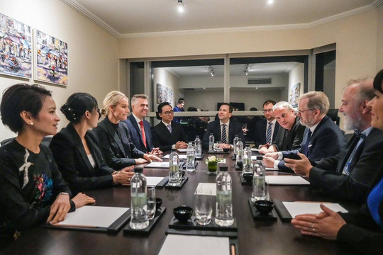 Thủ tướng Czech: Home Credit là điển hình cho doanh nghiệp Czech thành công trong hợp tác kinh doanh Czech – Việt Nam
