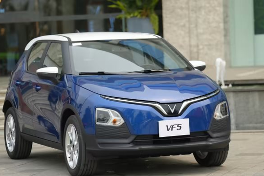 Báo Nhật nói gì về sự xuất hiện của mẫu xe điện giá phải chăng của VinFast?