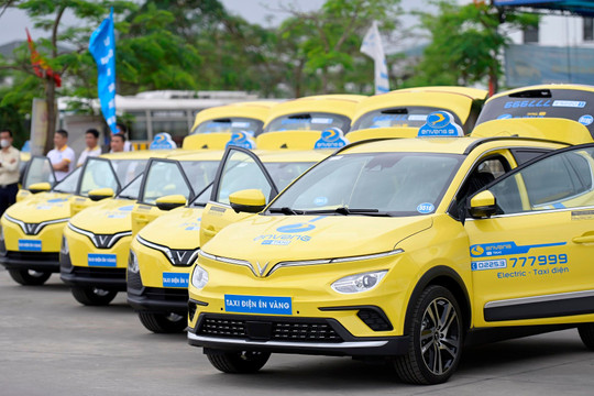 Taxi Én Vàng mua và thuê 150 xe điện VinFast, ra mắt dịch vụ taxi điện đầu tiên tại Hải Phòng