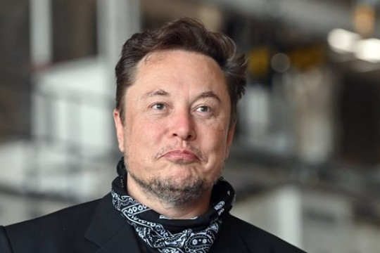 Elon Musk sắp từ chức CEO Twitter, sẽ trao ghế nóng cho 1 người bạn thân là nữ giới