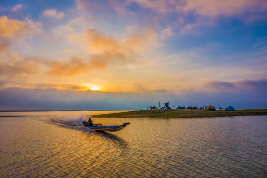 ‏Hồ thuỷ lợi lớn nhất Việt Nam, rộng gấp 50 lần hồ Tây