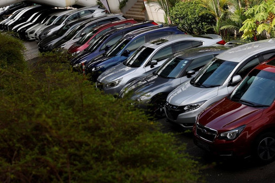 Chuyện lạ ở quốc gia Đông Nam Á bán xe với giá đắt nhất hành tinh: Mua xe đi cả năm bán lại vẫn... lãi lớn