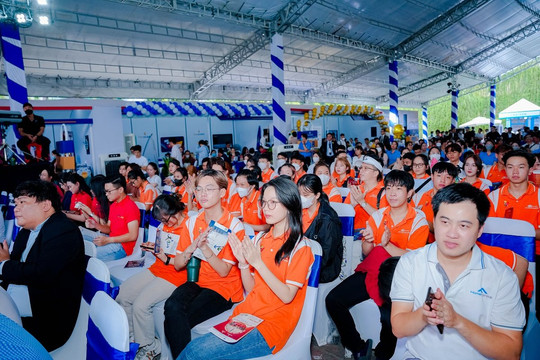 Hơn 5.000 ứng viên tham dự sự kiện tuyển dụng lớn nhất năm của Vinhomes