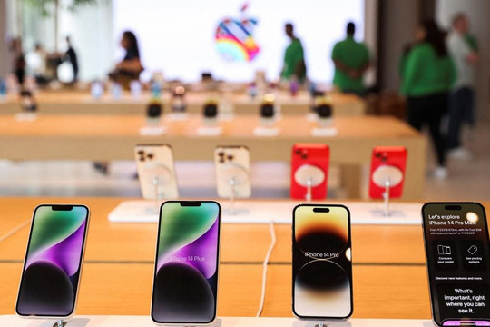 Soi giá iPhone, iPad tại Apple Store Online vừa mở bán tại Việt Nam: Không hề rẻ!