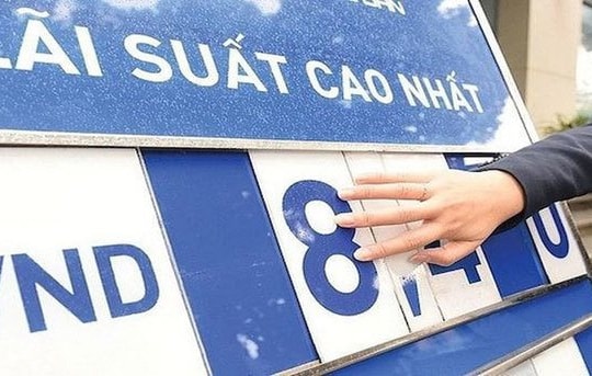 Một loạt ngân hàng tiếp tục giảm lãi suất huy động, có nhà băng giảm 3 lần kể từ đầu tháng 6 tới nay