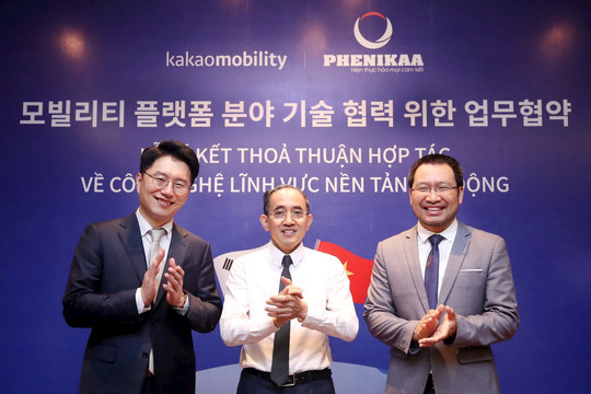Tập đoàn của đại gia Hồ Xuân Năng ký kết hợp tác với hãng gọi xe Hàn Quốc: Phát triển taxi tự hành, bản đồ cho khách Việt tại Hàn Quốc