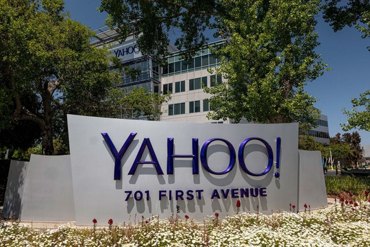 Yahoo tuyên bố sắp quay trở lại, khẳng định vẫn có lãi, tiền bạc rủng rỉnh